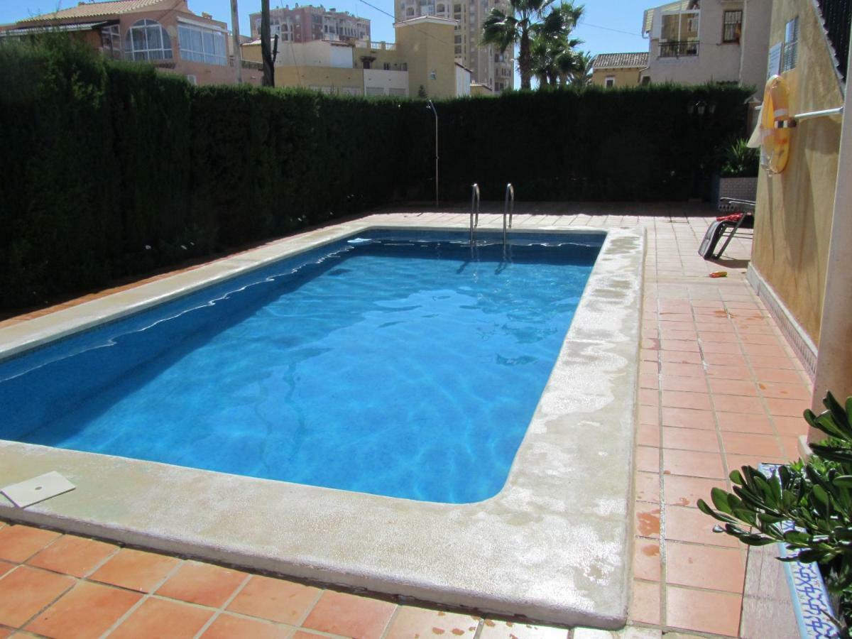 La Rosaleda Torrevieja Exterior photo